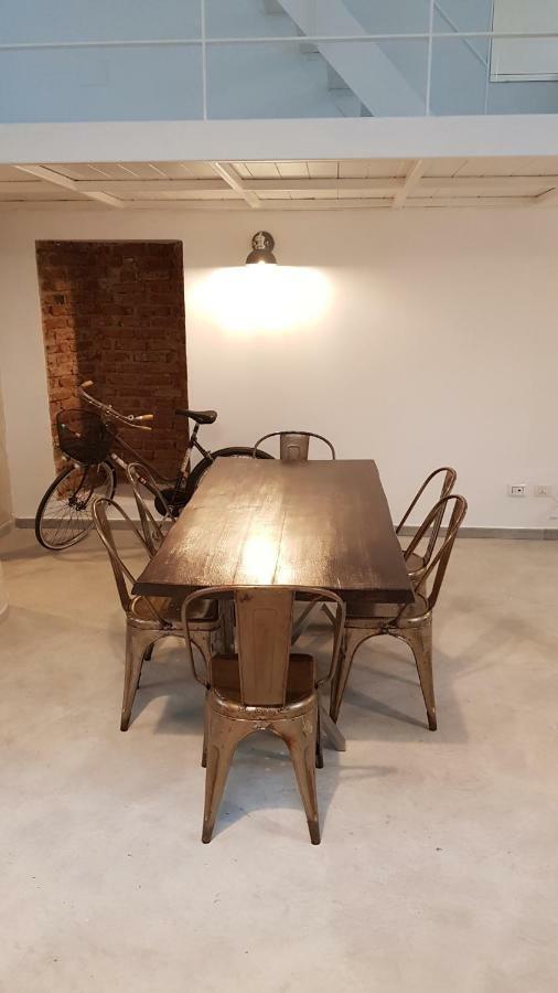 Bike-Loft Appartement Milaan Buitenkant foto